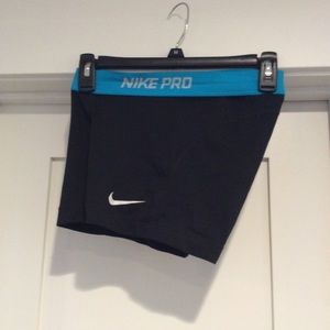 Nike Pro